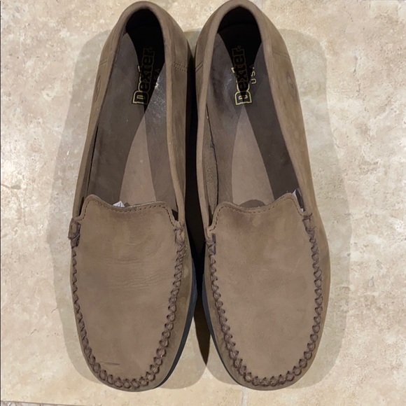 Like New Brown Suede Dexter Womens Loafers 7 1/2 M - Picture 2 of 6